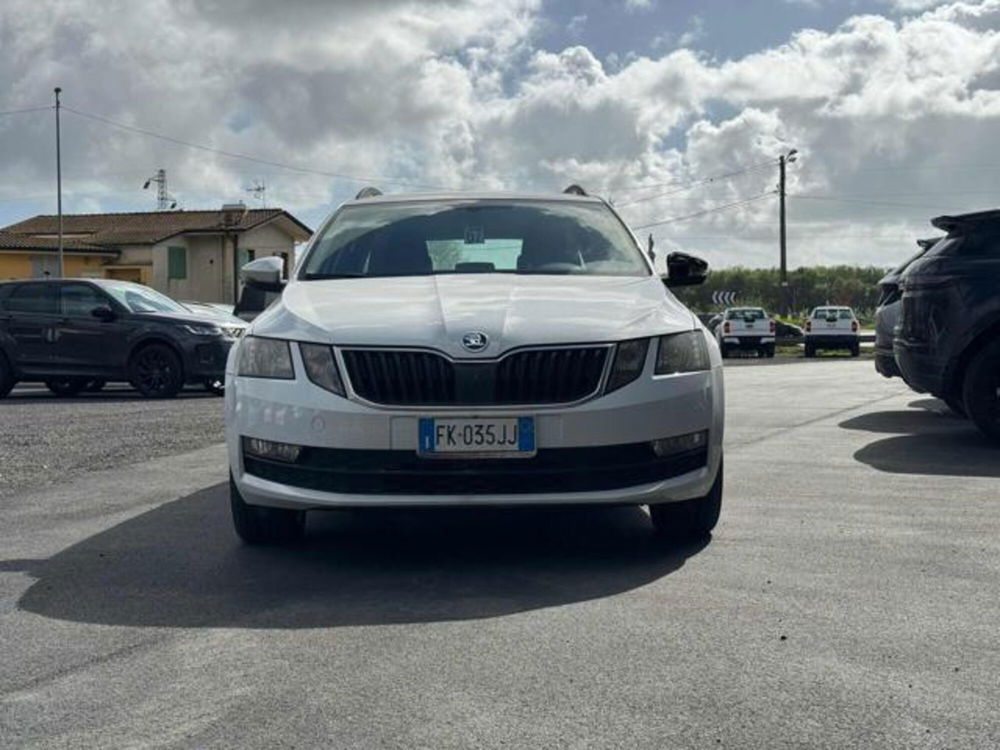 Skoda Octavia Station Wagon 1.6 TDI CR 115 CV Wagon Ambition  del 2017 usata a Massarosa (2)