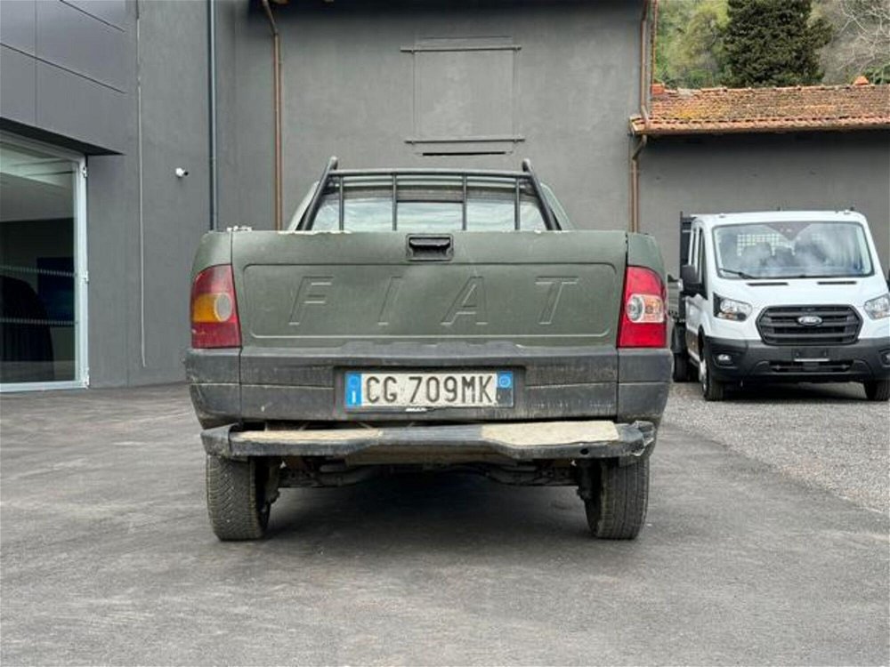 Fiat Strada 1.9 diesel Pick-up  del 2003 usata a Massarosa (5)