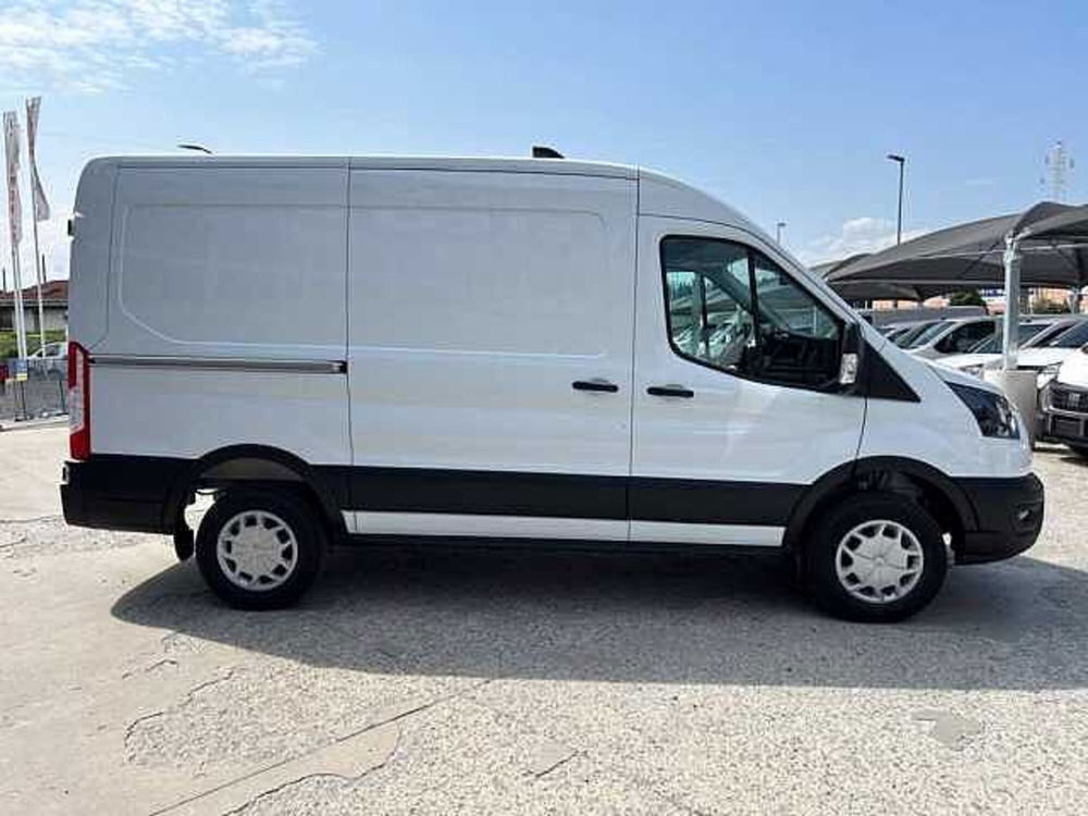 Ford E-Transit Furgone 350 Batteria 68kWh 184CV PM-TM Furgone Trend nuova a Cuneo (4)