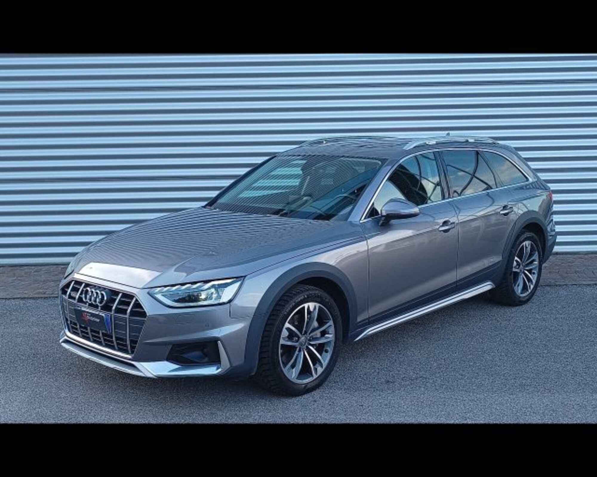 Audi A4 Allroad Allroad 40 2.0 tdi mhev Identity Contrast quattro 204cv s-tronic del 2021 usata a Conegliano