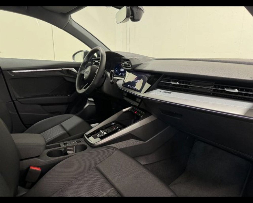 Audi A3 Sportback 35 TFSI Business Advanced  nuova a Conegliano (4)