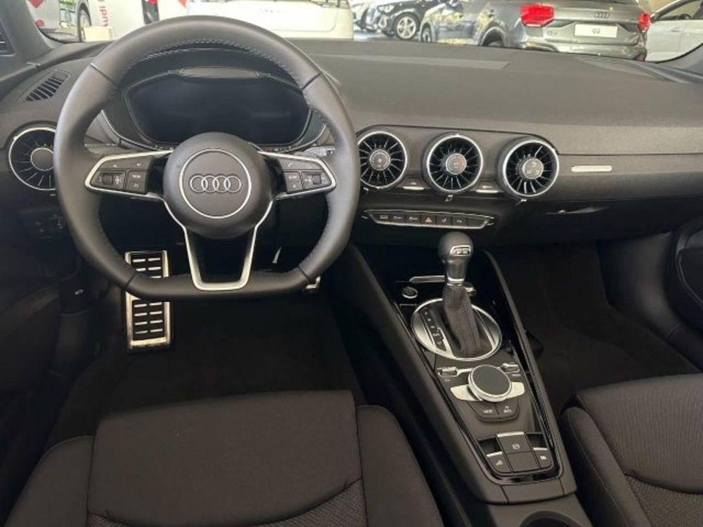 Audi TT Cabrio 45 TFSI nuova a Conegliano (3)