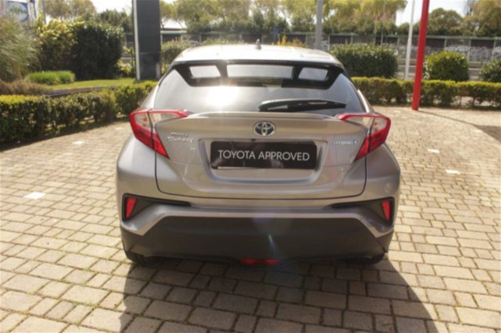 Toyota Toyota C-HR 1.8 hv Trend fwd e-cvt del 2019 usata a Roma (4)