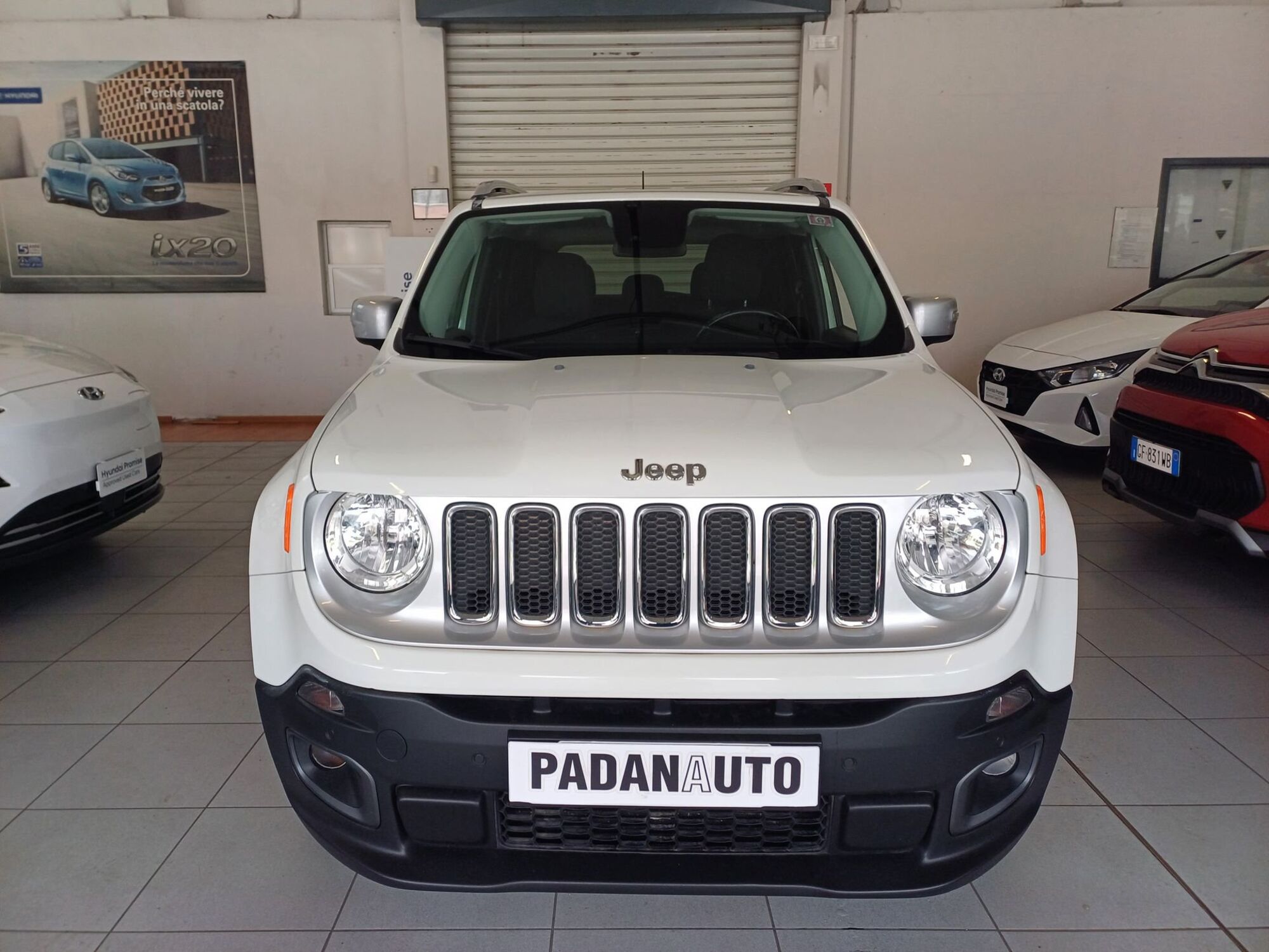 Jeep Renegade 1.6 Mjt 120 CV Longitude  del 2017 usata a Copparo