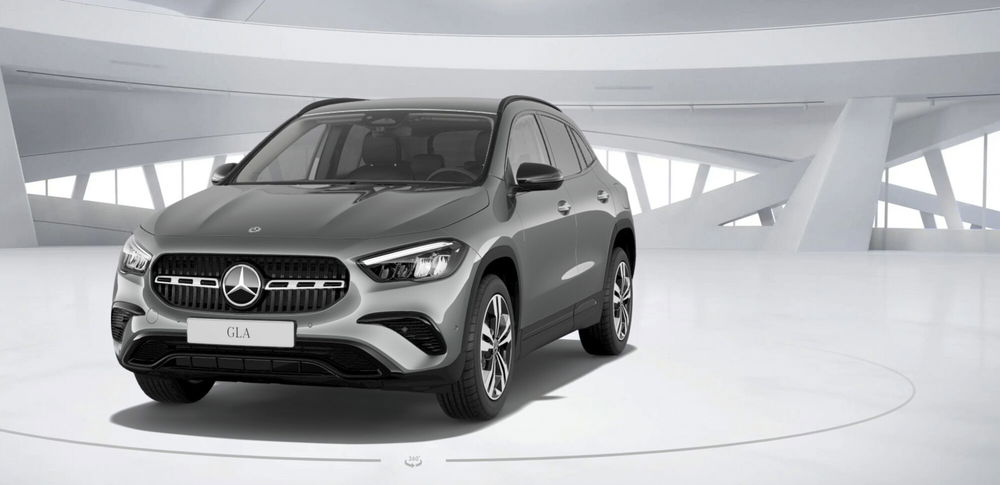 Mercedes-Benz GLA SUV nuova a Bergamo (5)