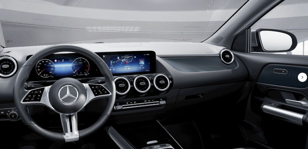 Mercedes-Benz GLA SUV nuova a Bergamo (7)