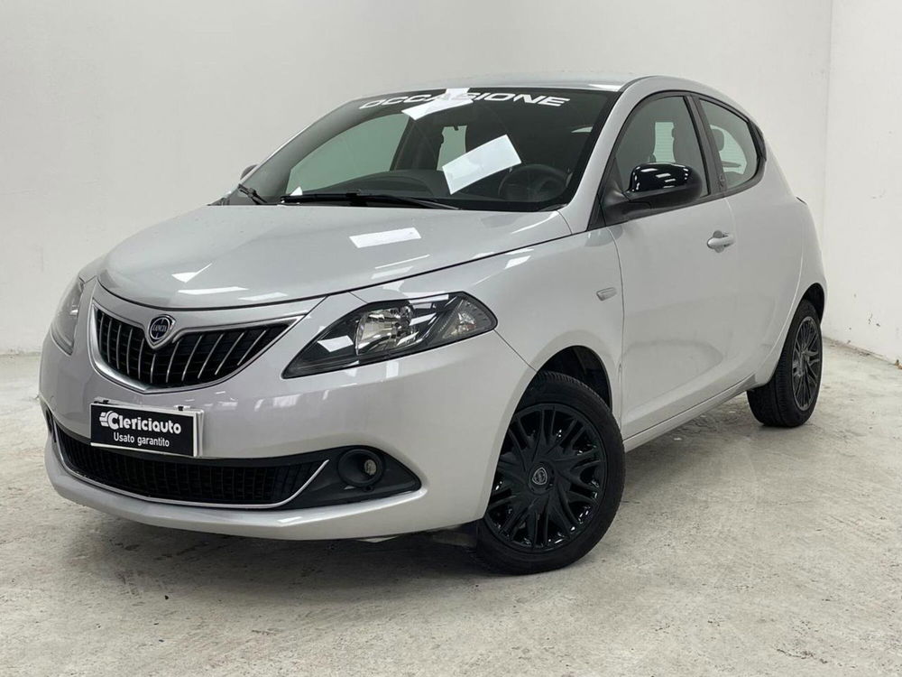 Lancia Ypsilon 1.0 FireFly 5 porte S&S Hybrid Ecochic Gold  del 2021 usata a Lurate Caccivio