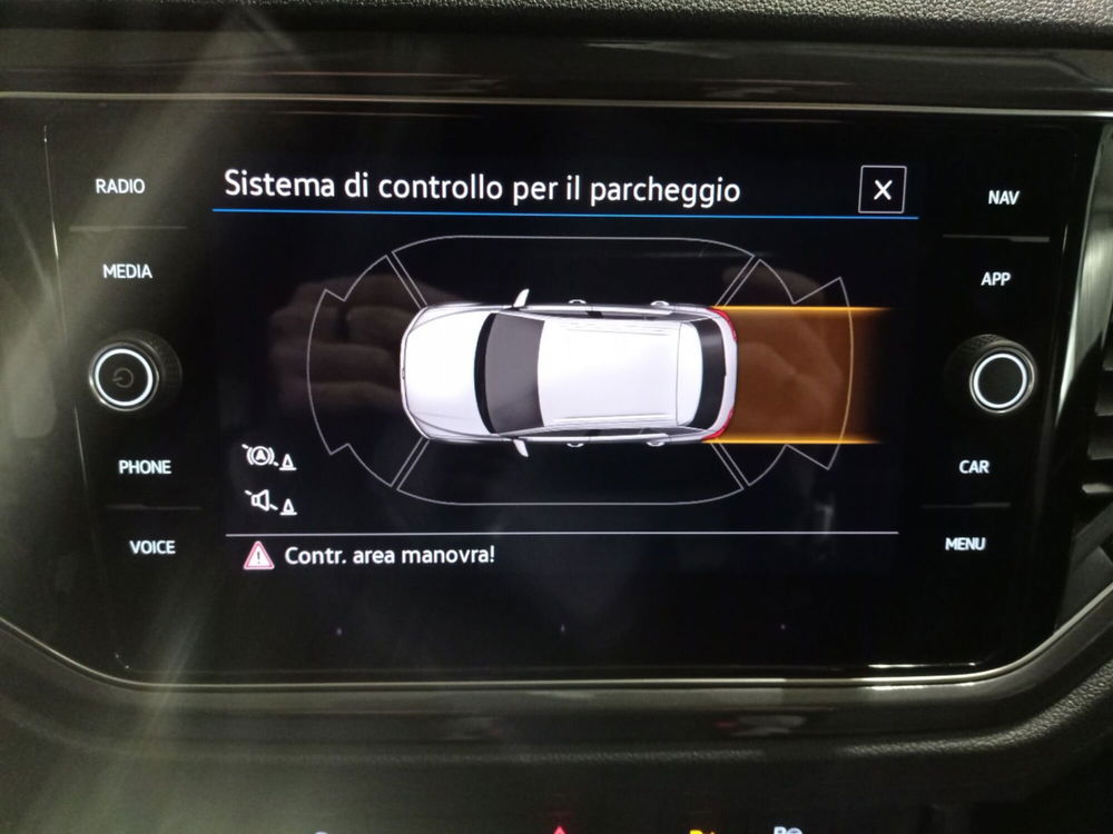 Volkswagen T-Roc usata a Varese (15)