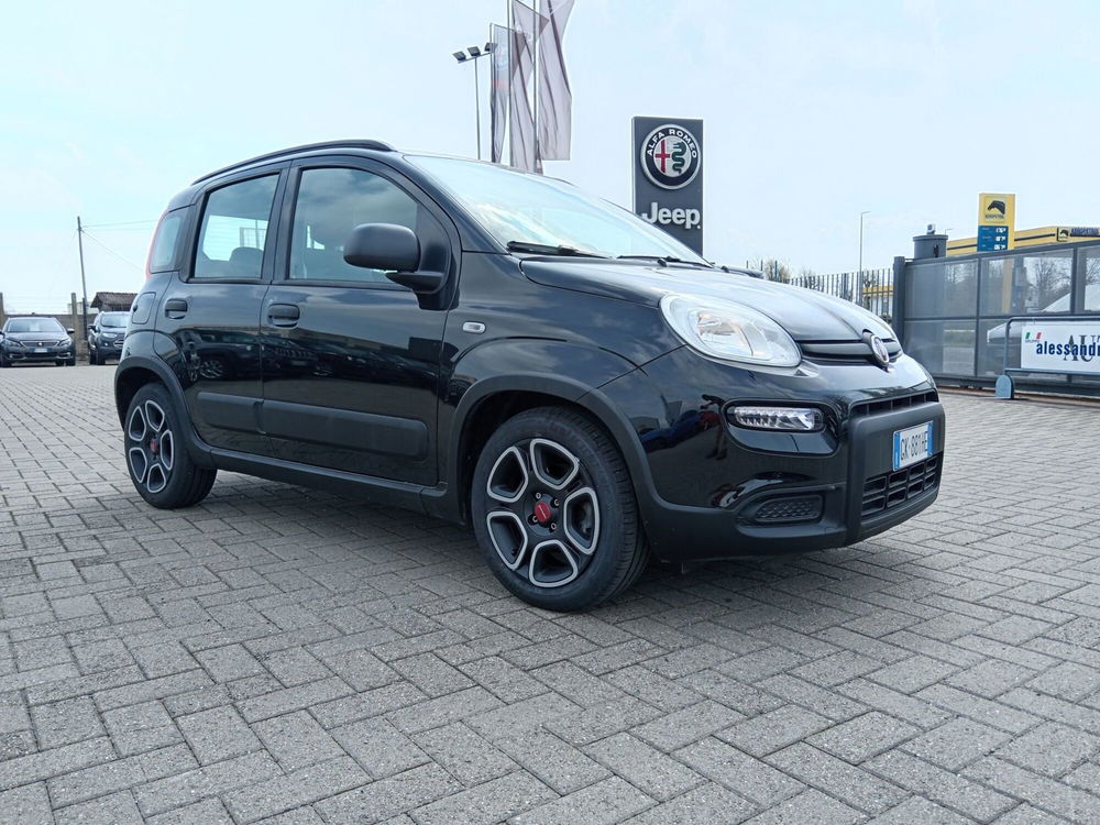 Fiat Panda 1.0 FireFly S&S Hybrid City Cross  del 2022 usata a Alessandria (3)