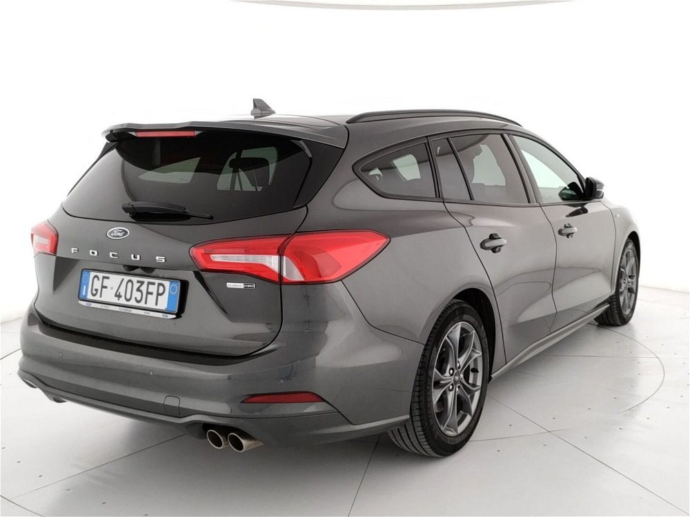 Ford Focus Station Wagon Focus SW 1.0t ecoboost h ST-Line X 155cv powershift del 2021 usata a Roma (2)