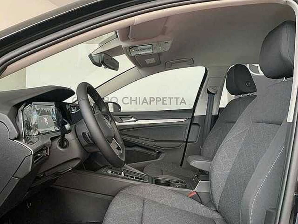 Volkswagen Golf nuova a Cosenza (17)