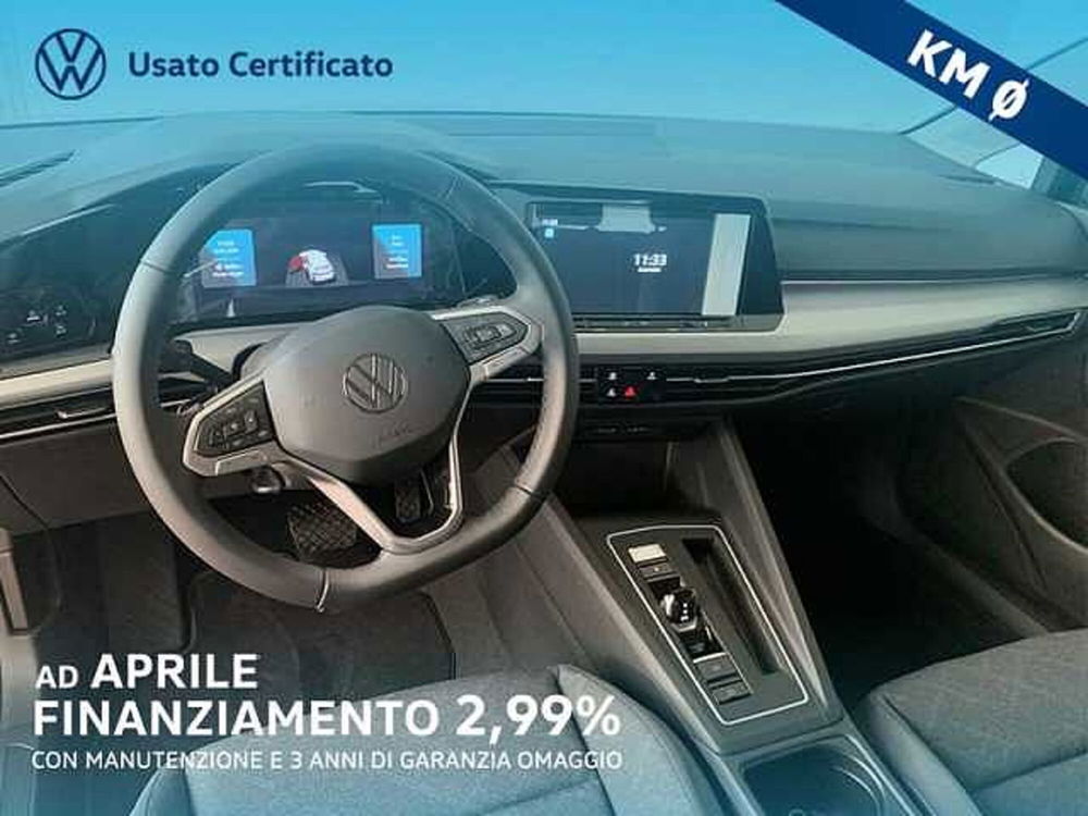 Volkswagen Golf nuova a Cosenza (9)