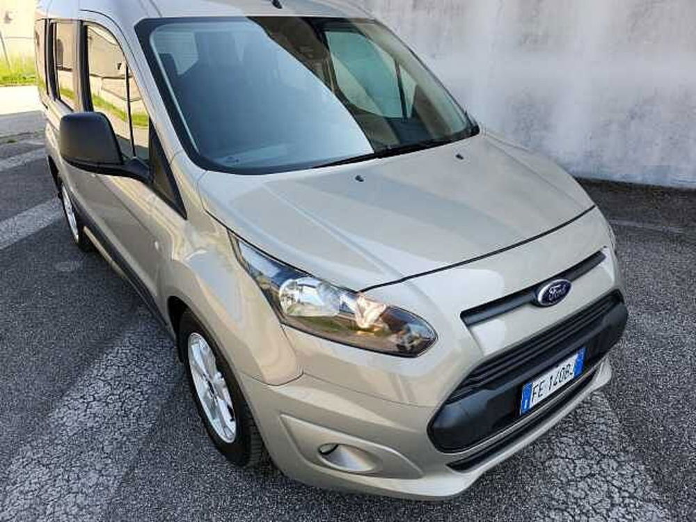 Ford Tourneo Connect 1.6 TDCi Plus del 2016 usata a Bologna (2)