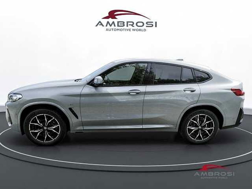 BMW X4 nuova a Viterbo (6)