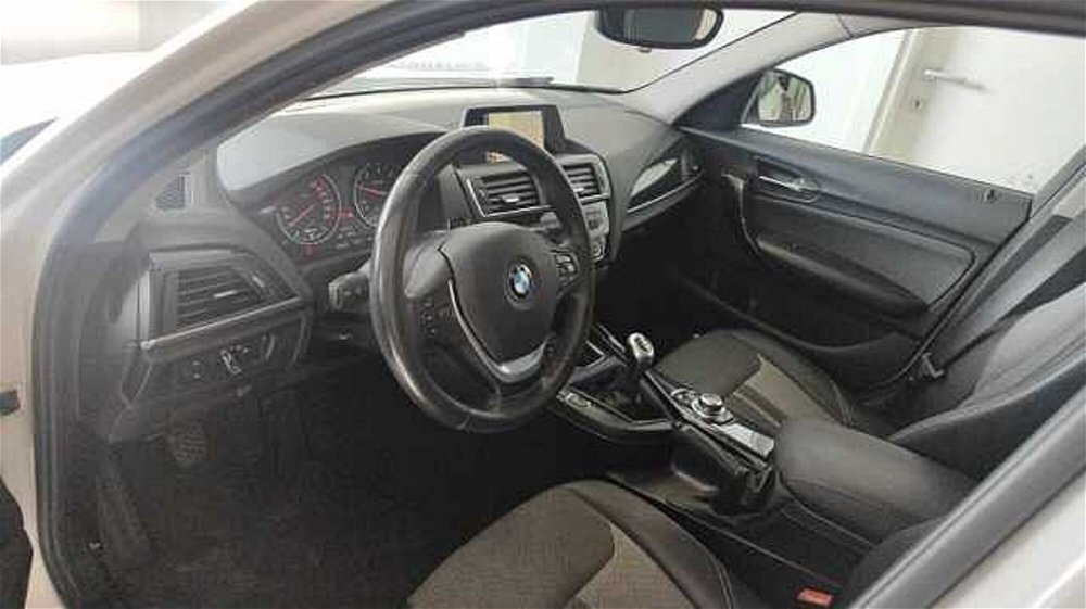 BMW Serie 1 5p. 116d 5p. Urban  del 2015 usata a Empoli (5)