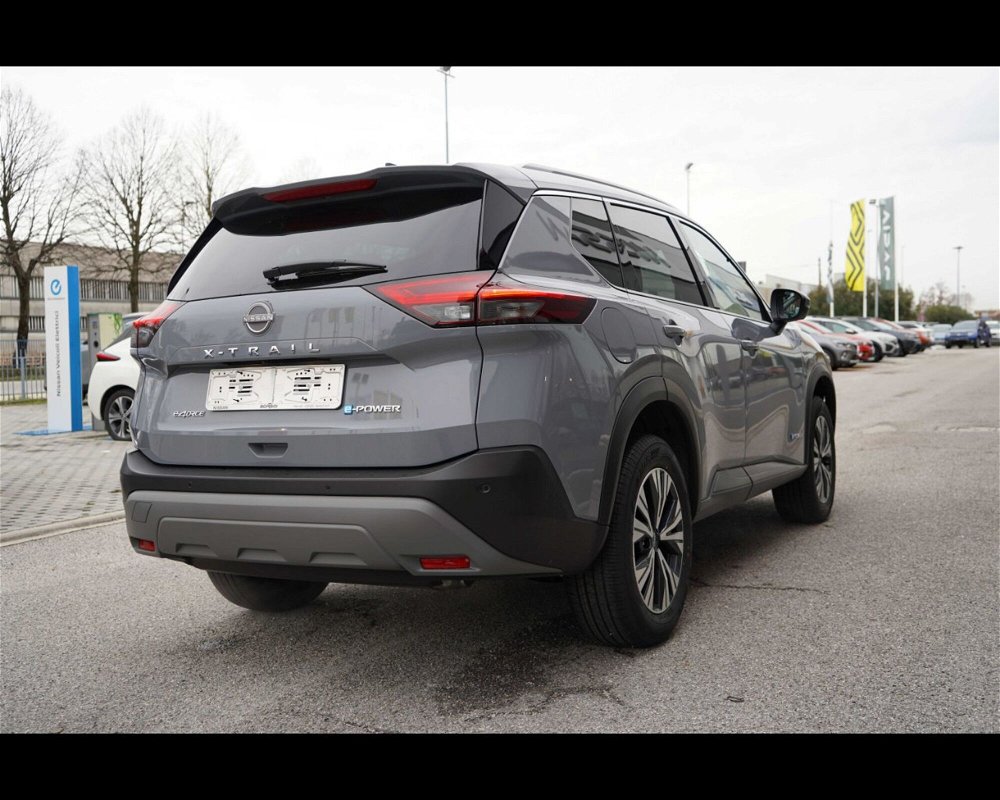 Nissan X-Trail 1.5 e-power N-Connecta e-4orce 4wd nuova a Treviso (5)
