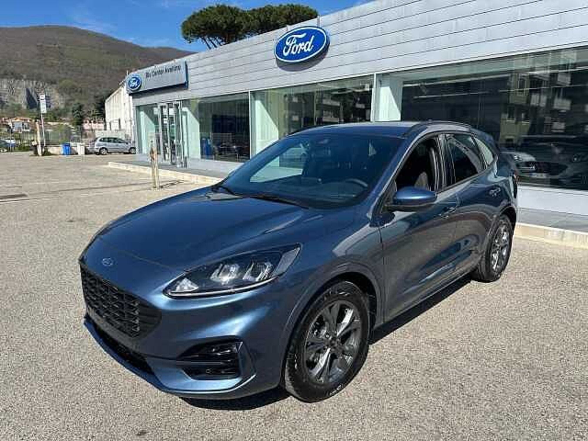 Ford Kuga 1.5 EcoBoost 150 CV 2WD ST-Line  nuova a Mercogliano