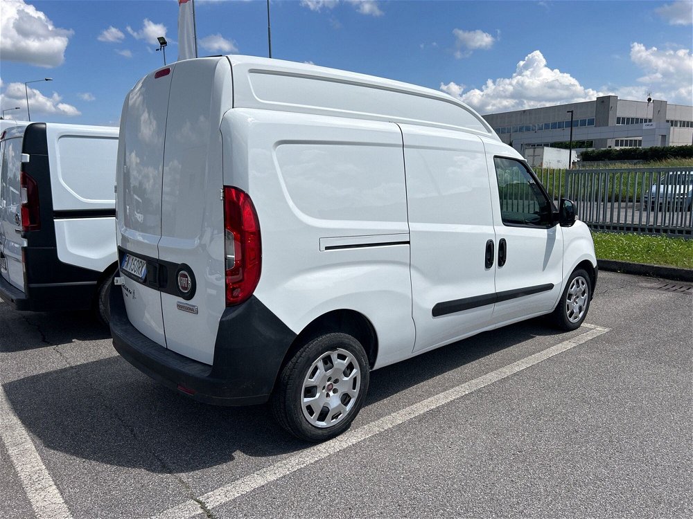 Fiat Doblò Furgone 1.6 MJT 105CV PL-TA Cargo Maxi XL Lamierato  del 2018 usata a Verdello (5)