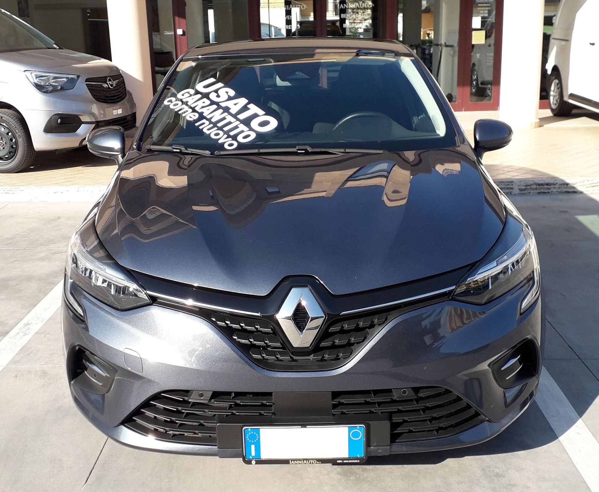 Renault Clio Full Hybrid E-Tech 140 CV 5 porte Zen  del 2021 usata a Sora