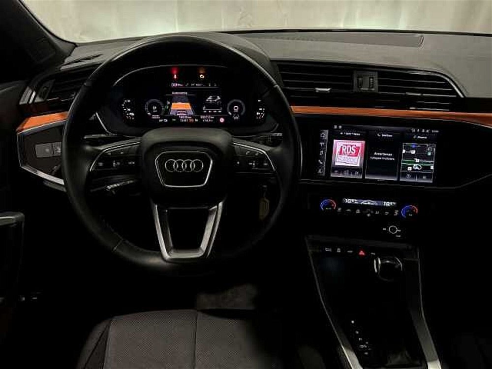 Audi Q3 Sportback 45 TFSI e S tronic Business Plus del 2021 usata a Genova (3)