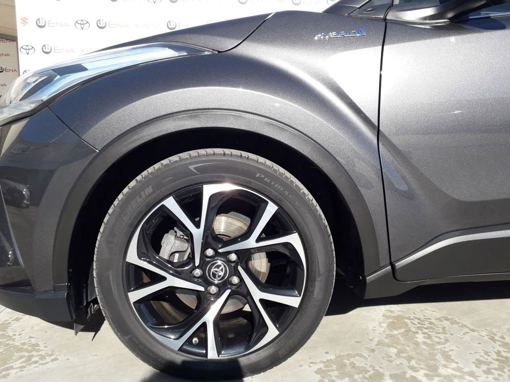 Toyota Toyota C-HR usata a Cagliari (10)