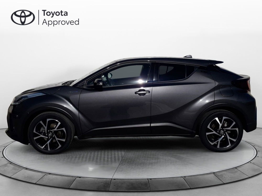 Toyota Toyota C-HR usata a Cagliari (4)