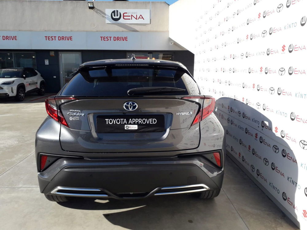 Toyota Toyota C-HR usata a Cagliari (8)