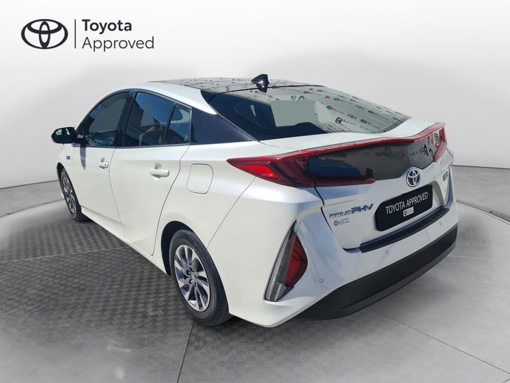 Toyota Prius Plug-in usata a Cagliari (6)