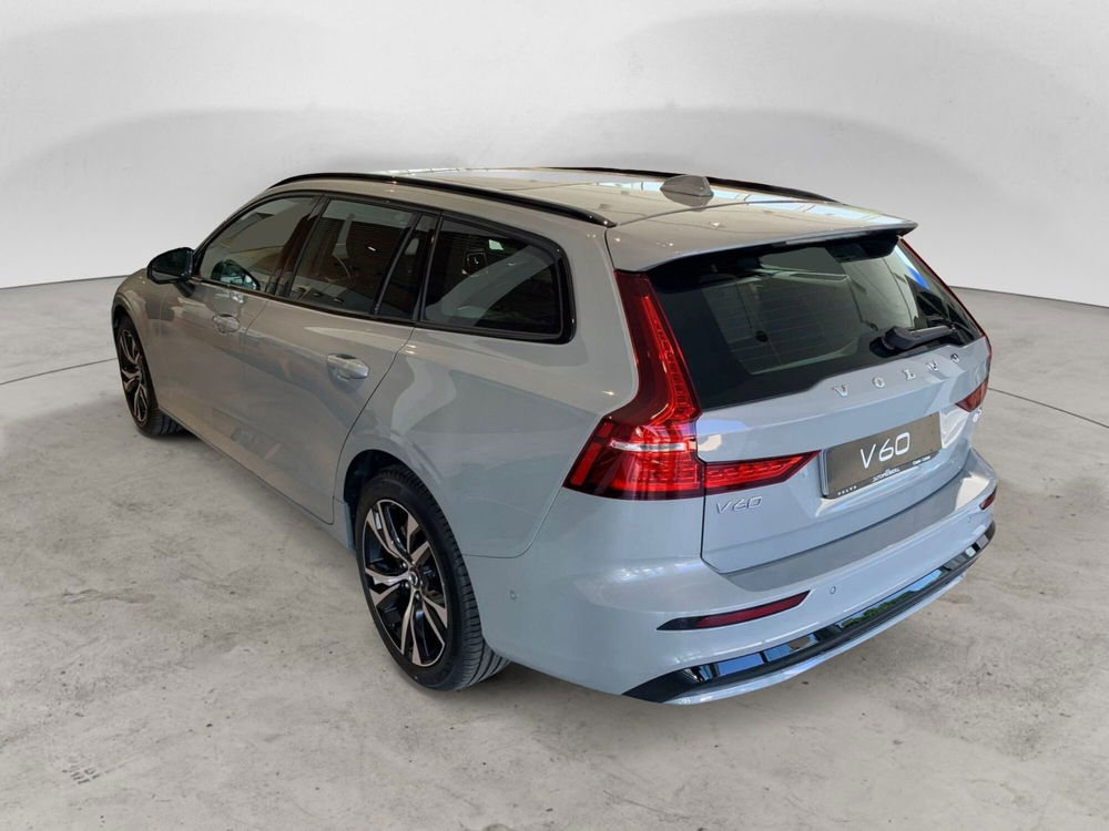 Volvo V60 nuova a Como (6)