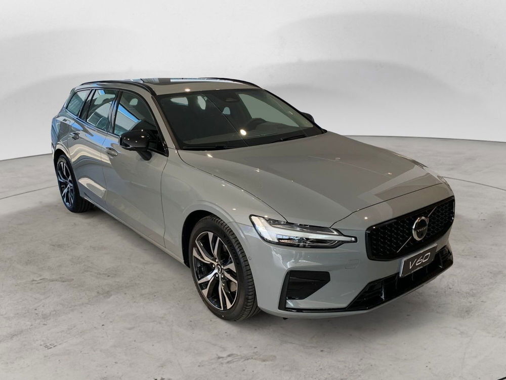 Volvo V60 nuova a Como (7)