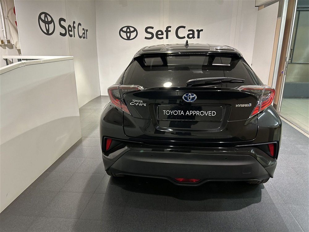 Toyota Toyota C-HR 1.8 Hybrid E-CVT Lounge  del 2017 usata a Milano (4)