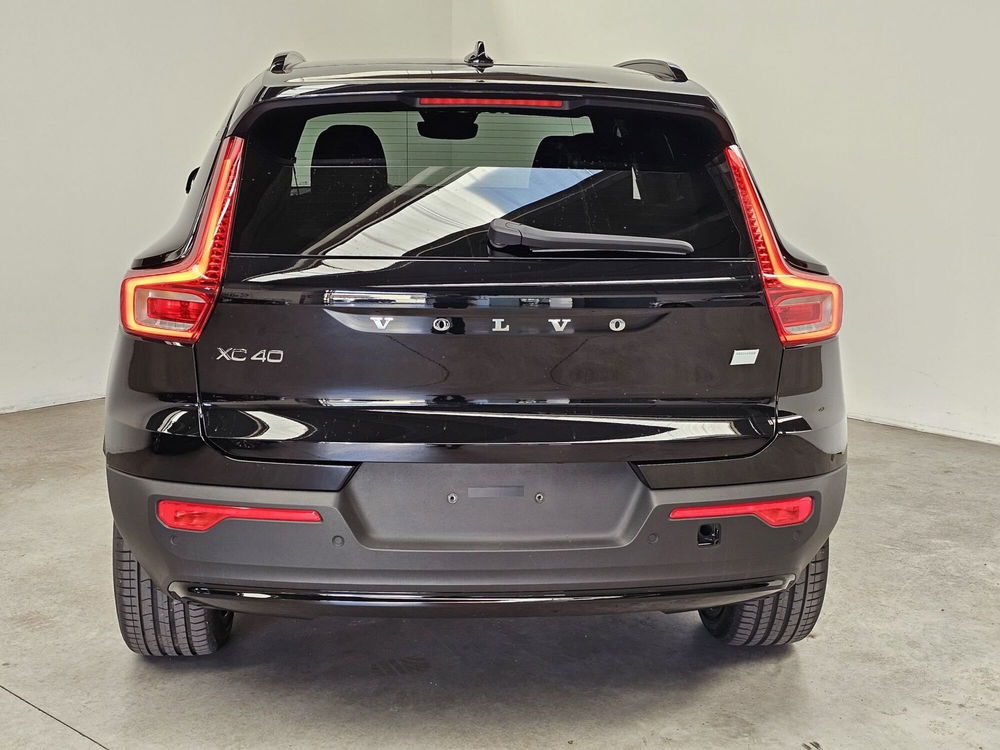 VOLVO Veicoli Commerciali XC40 nuova a Como (5)