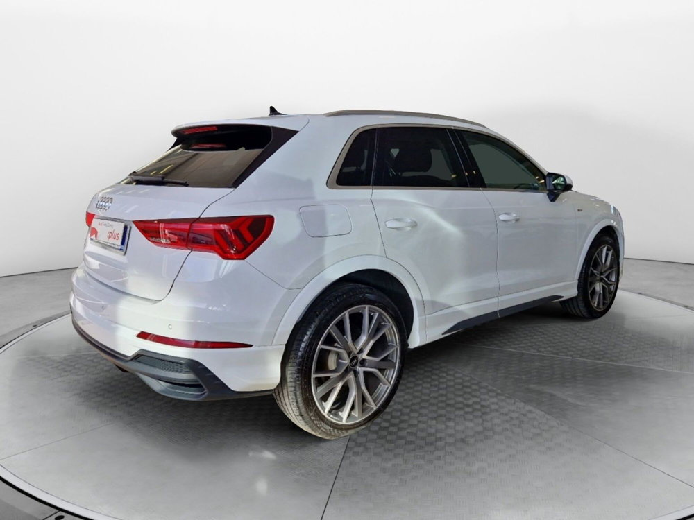 Audi Q3 35 2.0 tdi S line edition s-tronic del 2021 usata a Pistoia (2)