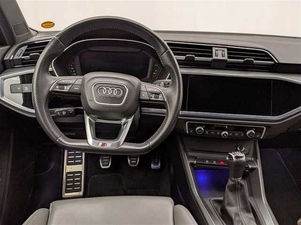 Audi Q3 35 TDI quattro S line edition  del 2019 usata a Pesaro (4)