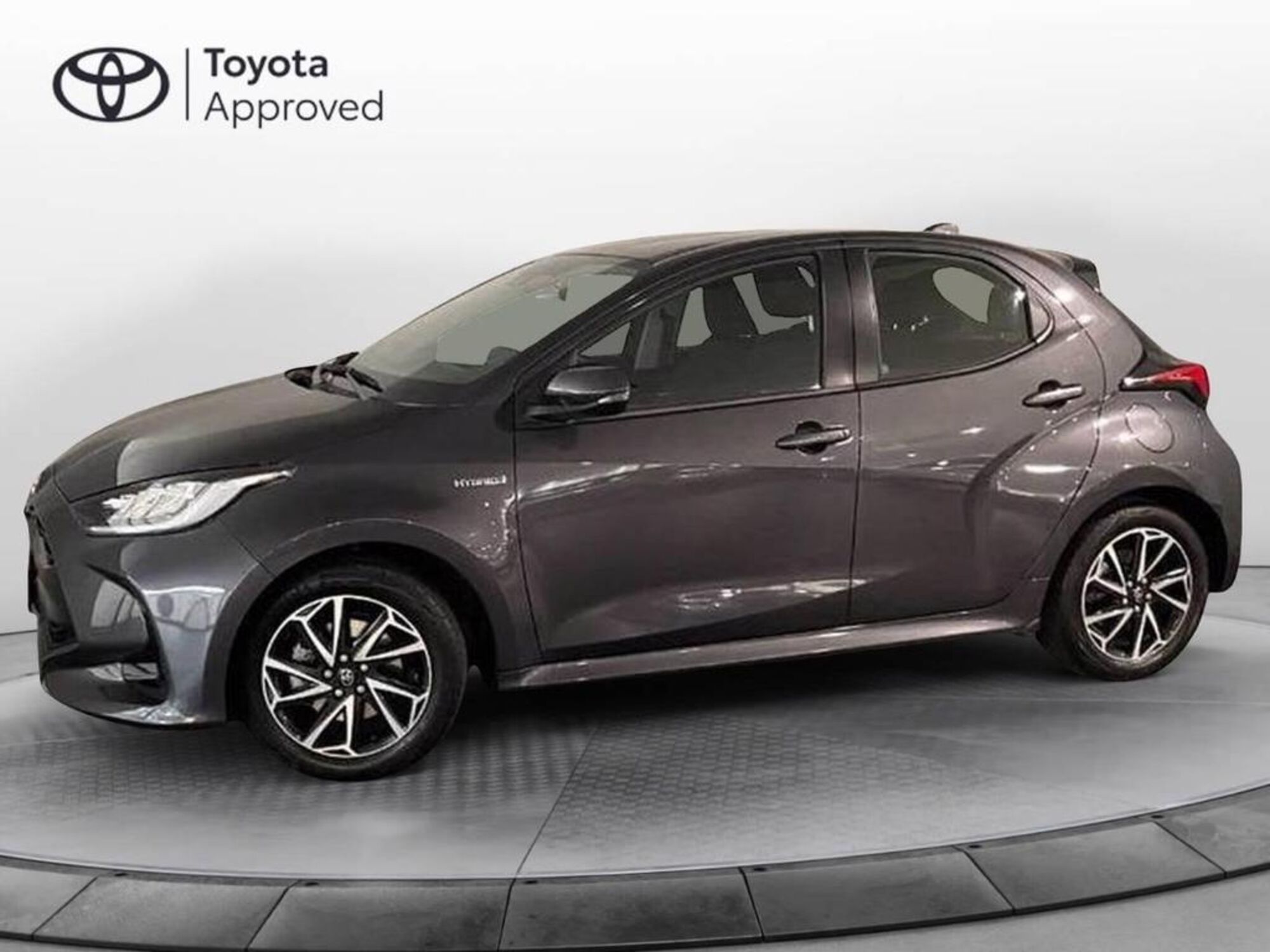 Toyota Yaris Cross 1.5h GR Sport Black Sky fwd 116cv e-cvt del 2020 usata a Torino