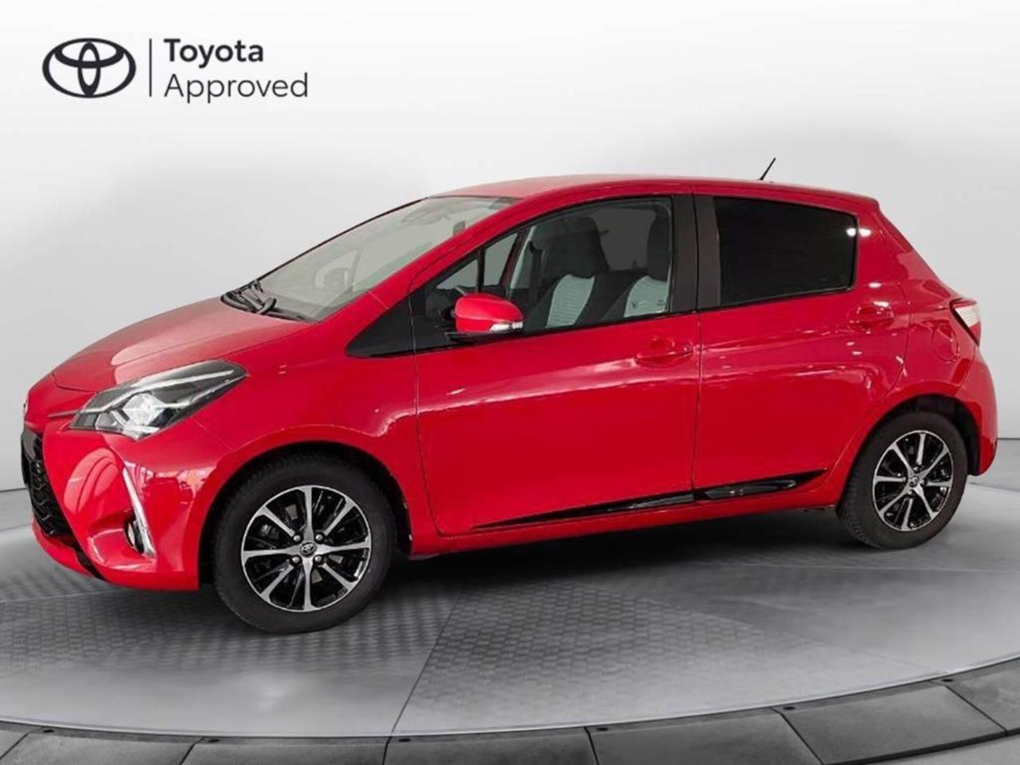 Toyota Yaris Cross 1.5 Hybrid 5p. E-CVT Active del 2019 usata a Torino