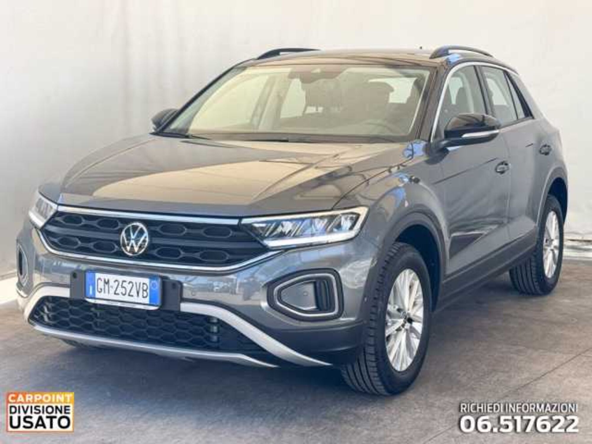 Volkswagen T-Roc 2.0 tdi Life 115cv del 2023 usata a Roma