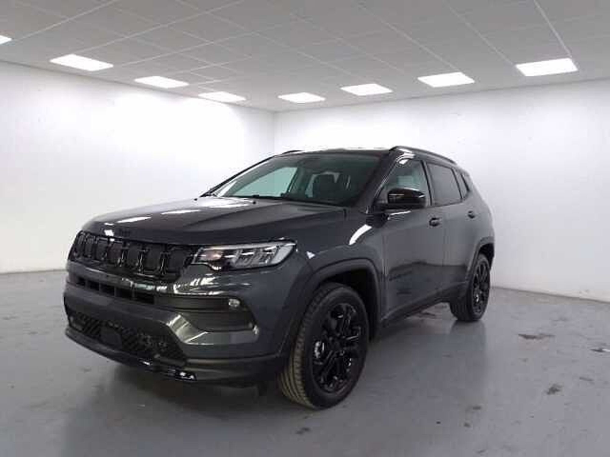 Jeep Compass 1.6 mjt Night Eagle 2wd 130cv nuova a Cuneo