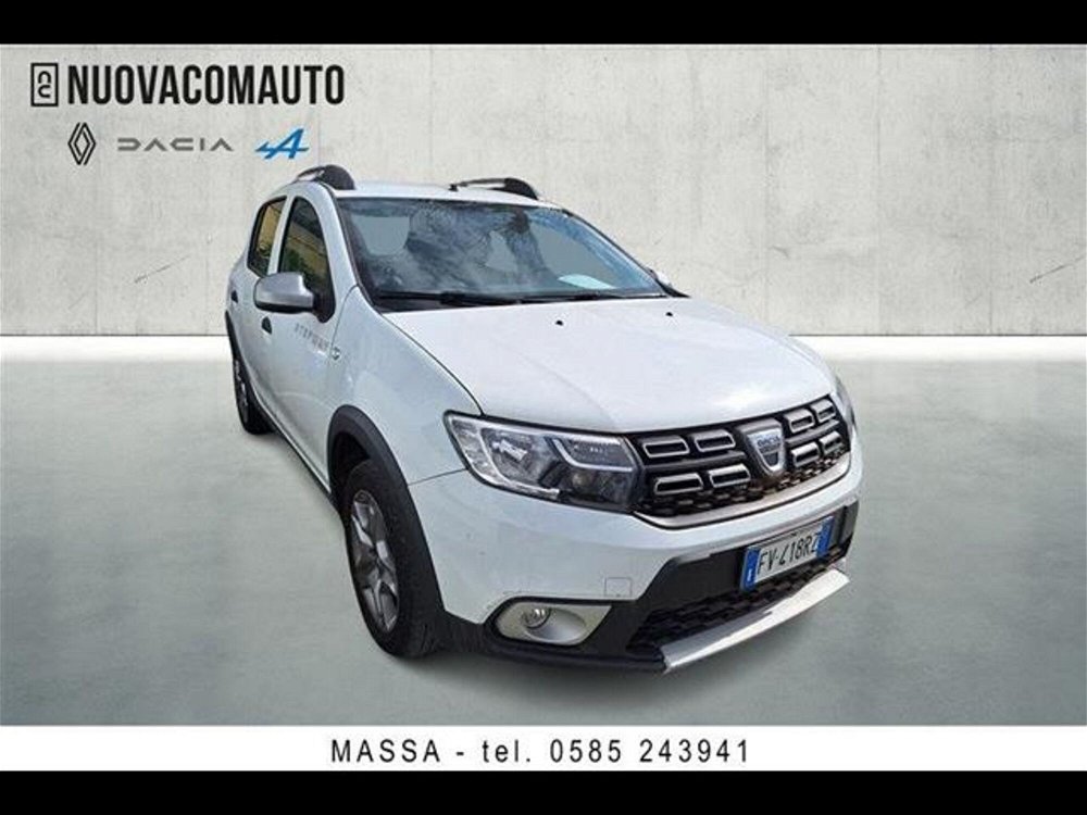 Dacia Sandero Stepway 1.5 Blue dCi 95 CV Comfort  del 2019 usata a Sesto Fiorentino (2)