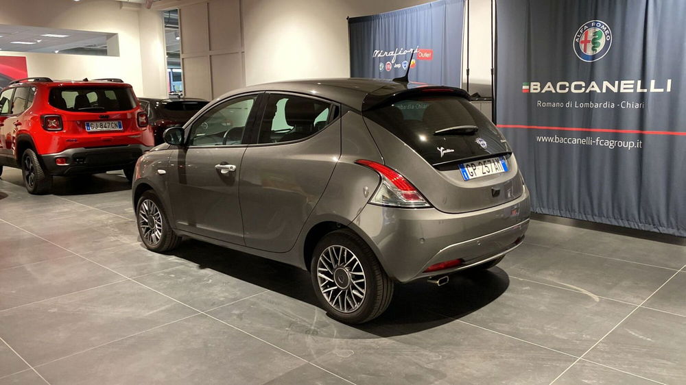 Lancia Ypsilon usata a Bergamo (2)