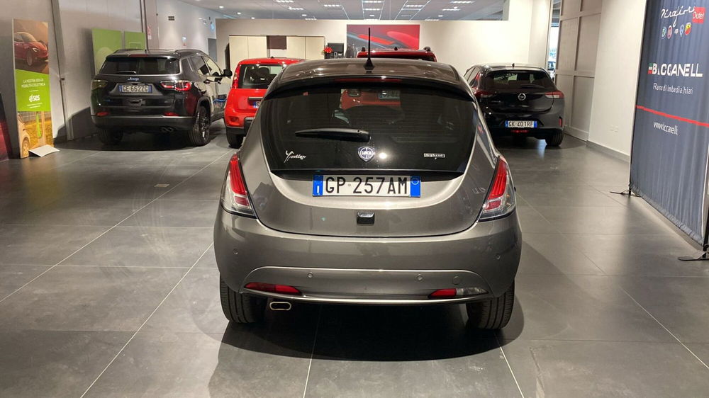 Lancia Ypsilon usata a Bergamo (3)