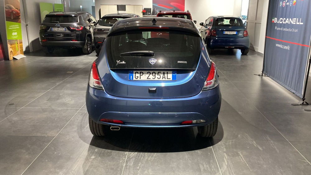 Lancia Ypsilon usata a Bergamo (3)