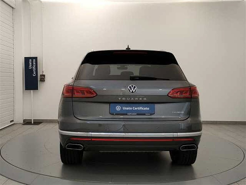 Volkswagen Touareg 3.0 V6 TSI Elegance del 2021 usata a Busto Arsizio (4)