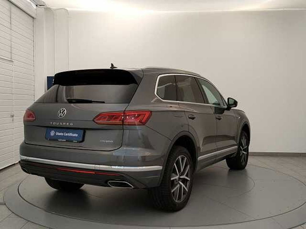 Volkswagen Touareg usata a Varese (5)