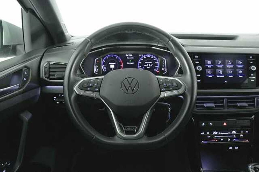 Volkswagen T-Cross usata a Como (18)