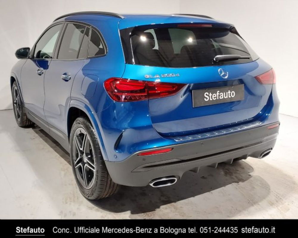 Mercedes-Benz GLA SUV nuova a Bologna (5)