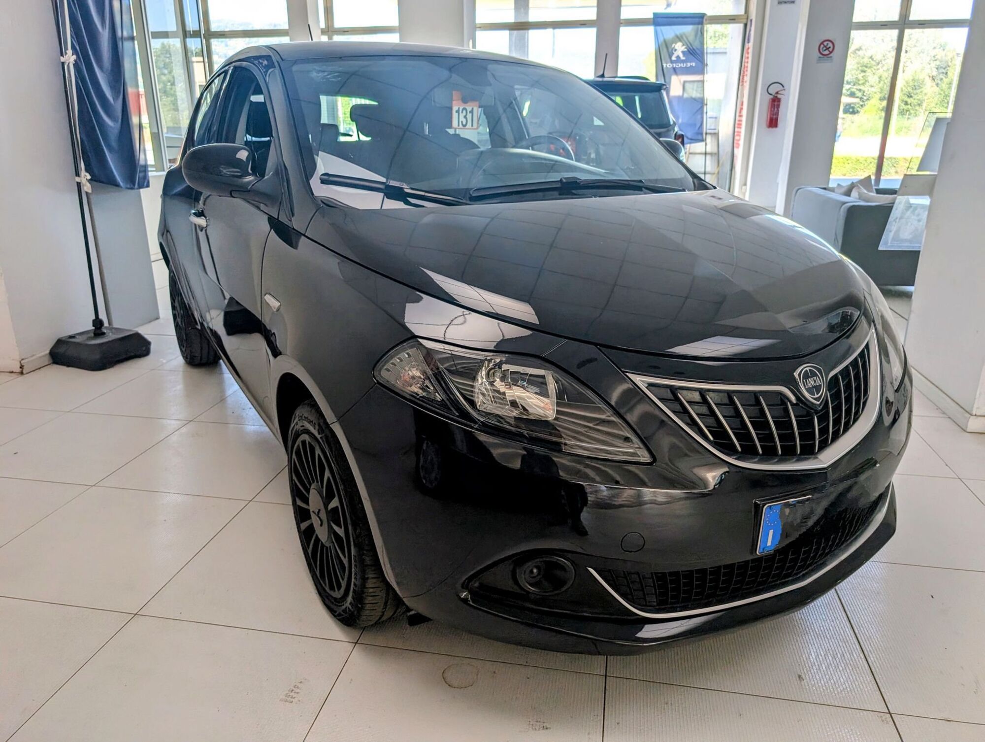 Lancia Ypsilon 1.0 FireFly 5 porte S&amp;S Hybrid Ecochic Silver  del 2022 usata a Cortona