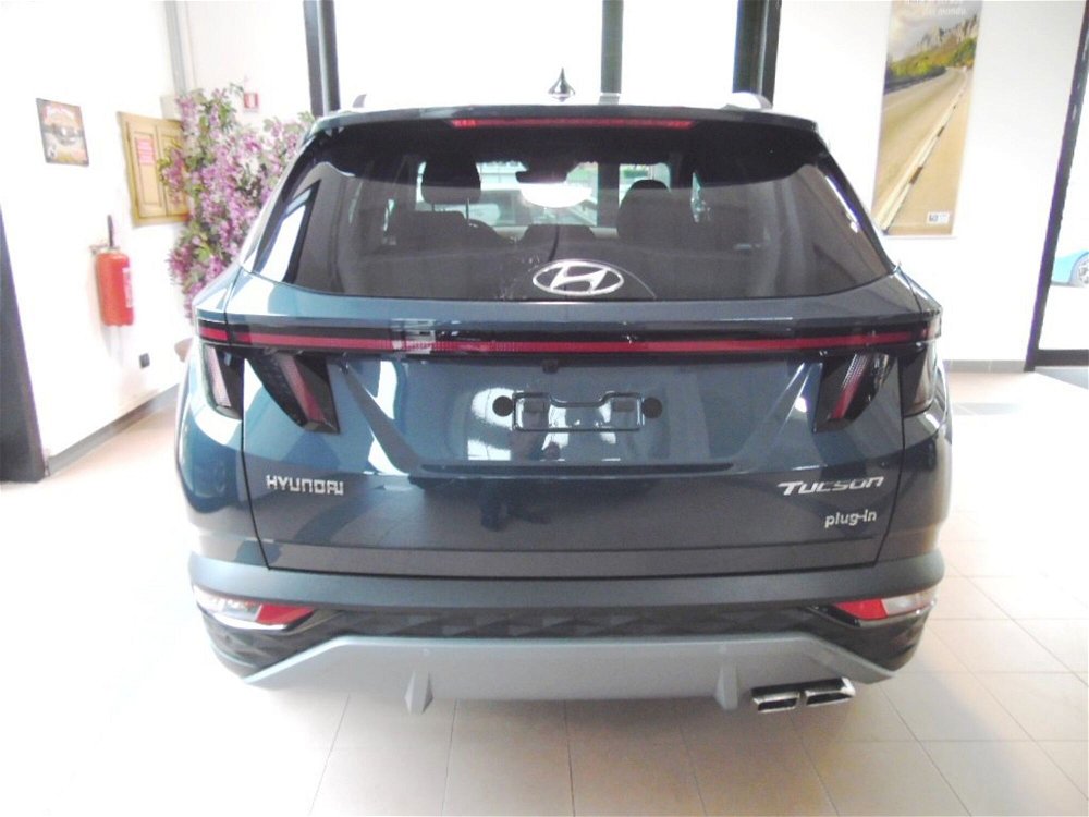Hyundai Tucson 1.6 phev Exellence 4wd auto nuova a La Spezia (3)