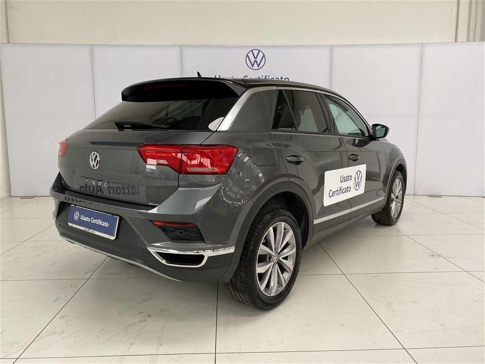 Volkswagen T-Roc 1.0 TSI 115 CV Style BlueMotion Technology  del 2019 usata a Cornegliano Laudense (4)