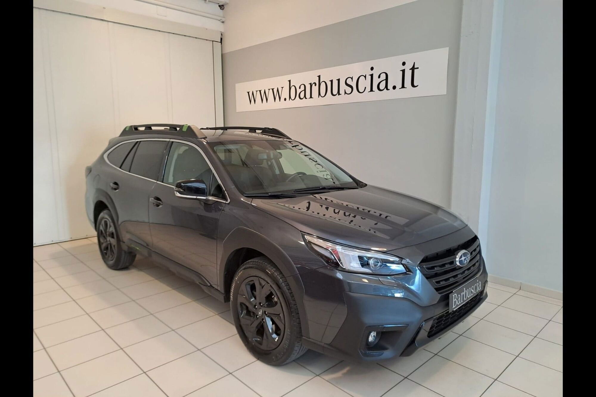 Subaru Outback 2.5i 4dventure lineartronic del 2021 usata a Montesilvano